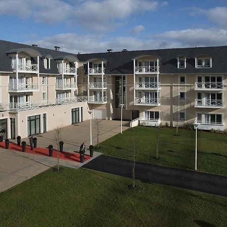 Domitys Le Carrousel Aparthotel Cabourg Buitenkant foto